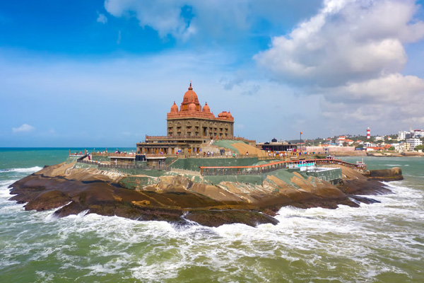 Nadhiya Travels